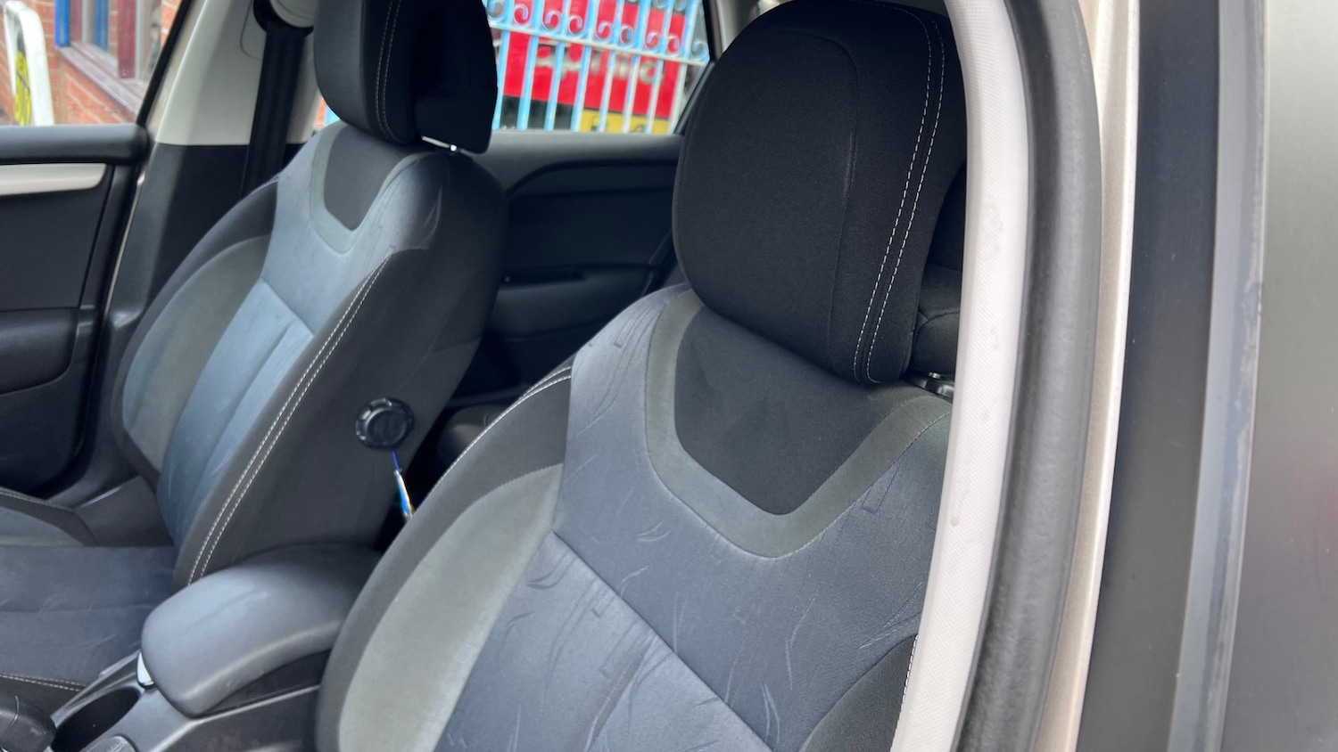 Used Citroen C4 2015 for sale - 76364041: Photo 39