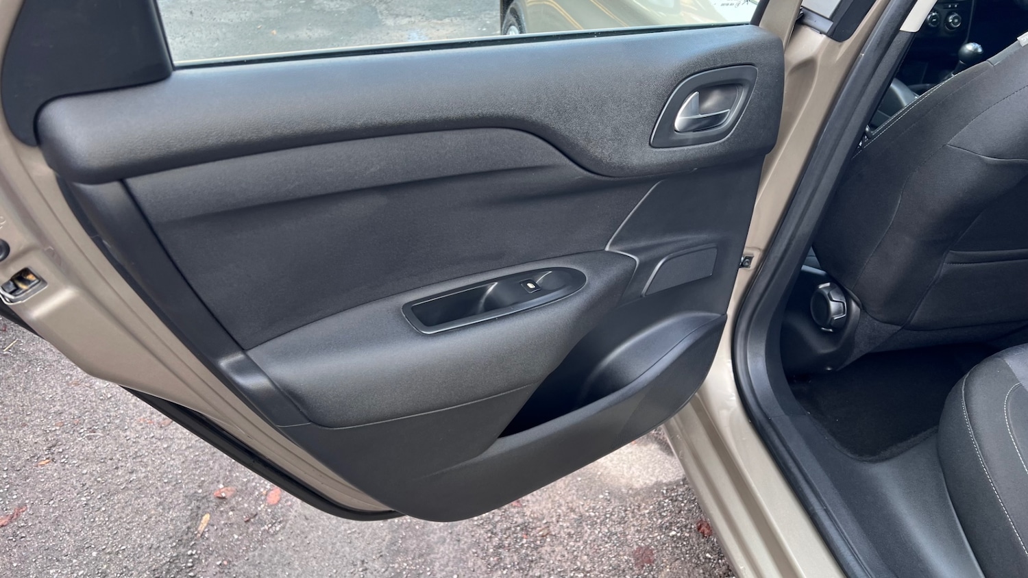 Used Citroen C4 2015 for sale - 76364041: Photo 40