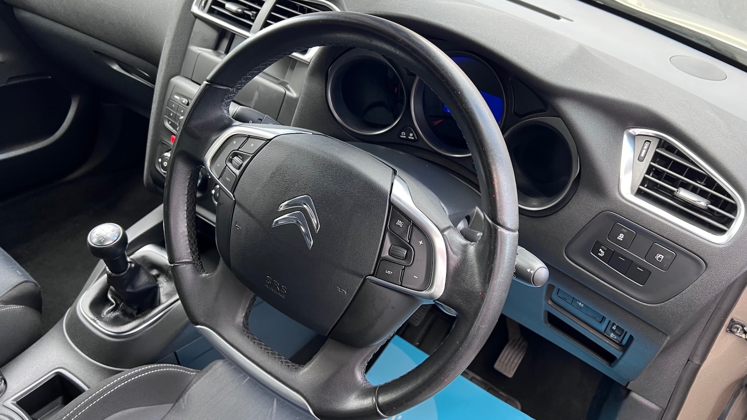 Used Citroen C4 2015 for sale - 76364041: Photo 6
