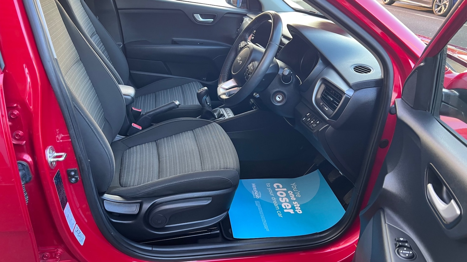 Used Kia Stonic 2021 for sale - 76602711: Photo 4