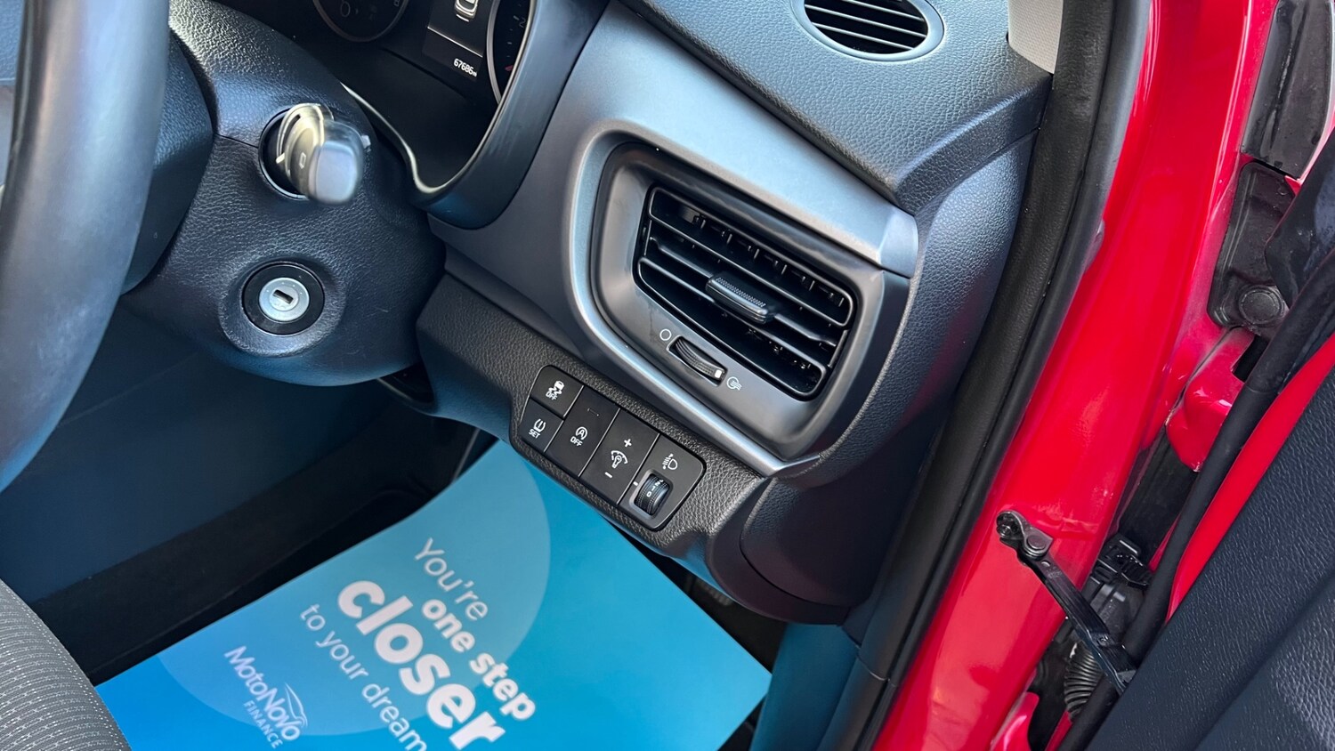 Used Kia Stonic 2021 for sale - 76602711: Photo 41