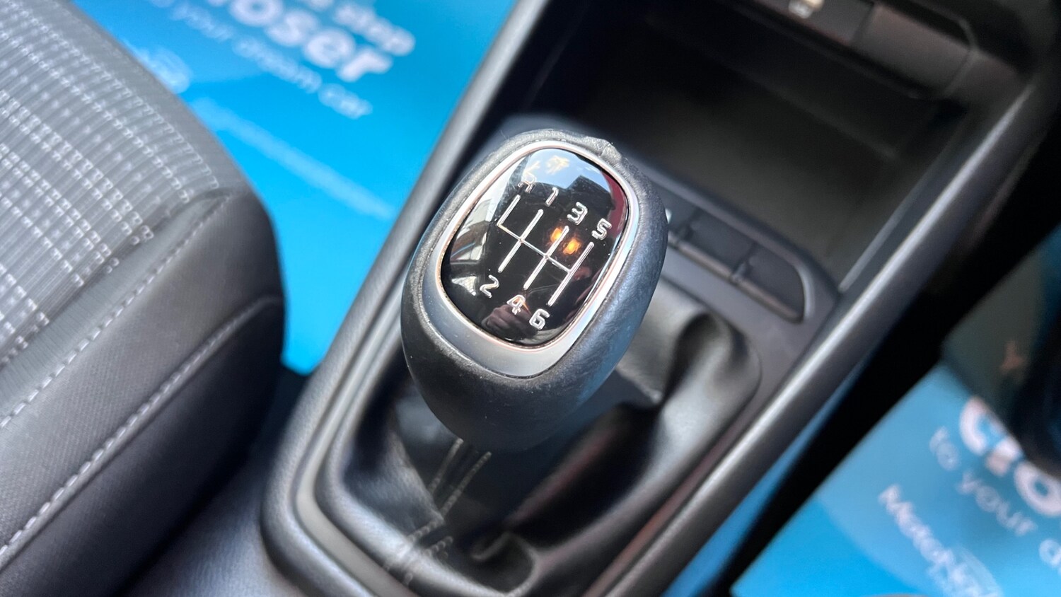 Used Kia Stonic 2021 for sale - 76602711: Photo 50