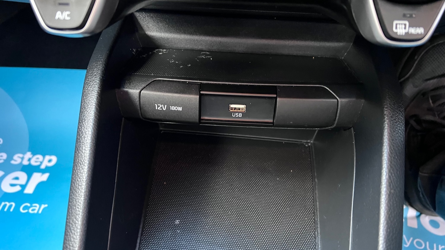 Used Kia Stonic 2021 for sale - 76602711: Photo 52