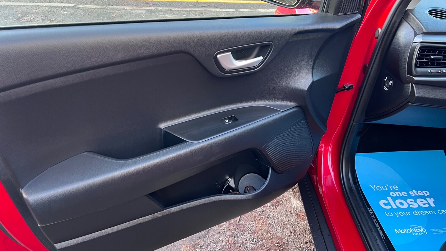 Used Kia Stonic 2021 for sale - 76602711: Photo 56