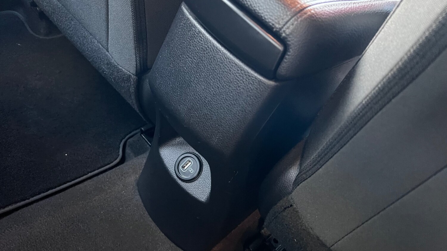 Used Kia Stonic 2021 for sale - 76602711: Photo 69