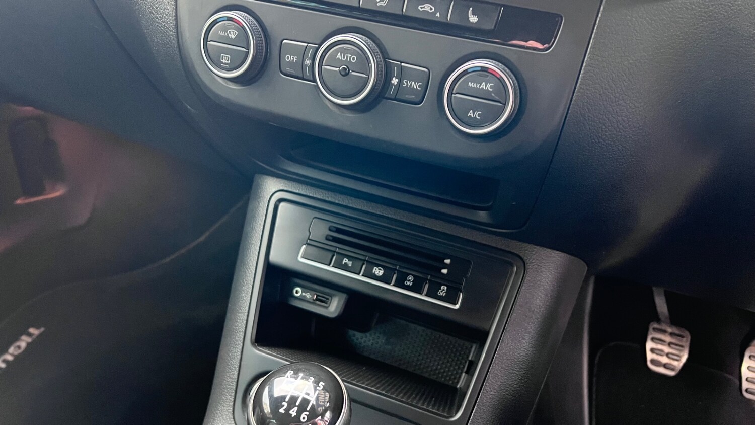 Used Volkswagen Tiguan 2016 for sale - 76281843: Photo 33