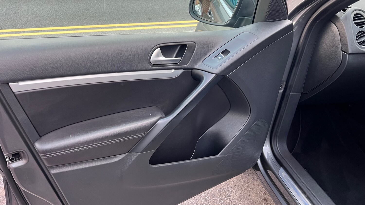 Used Volkswagen Tiguan 2016 for sale - 76281843: Photo 68