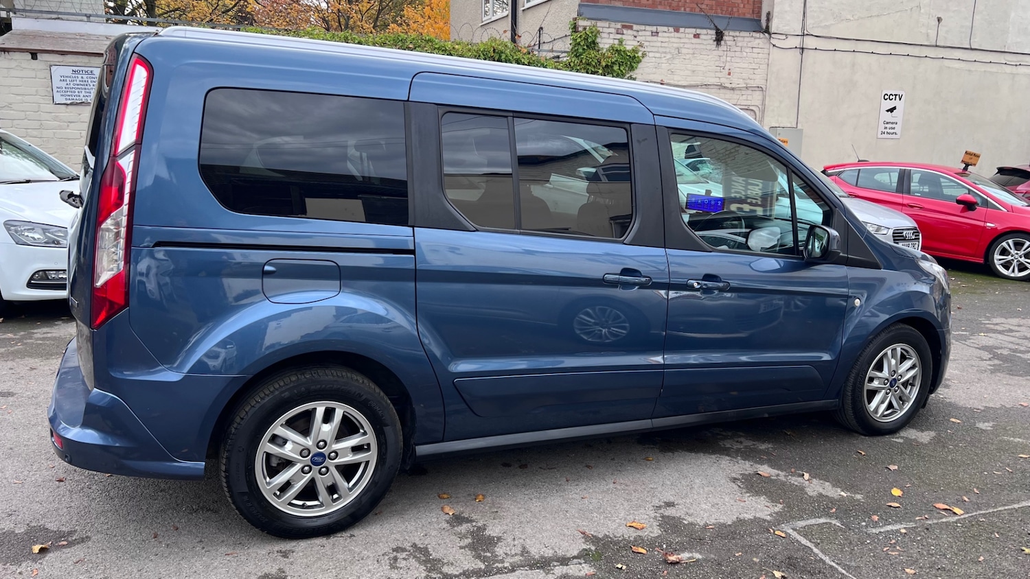 Used Ford Grand Tourneo Connect 2018 for sale - 76471400: Photo 10