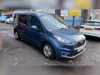 Used Ford Grand Tourneo Connect 2018 for sale - 76471400: Photo