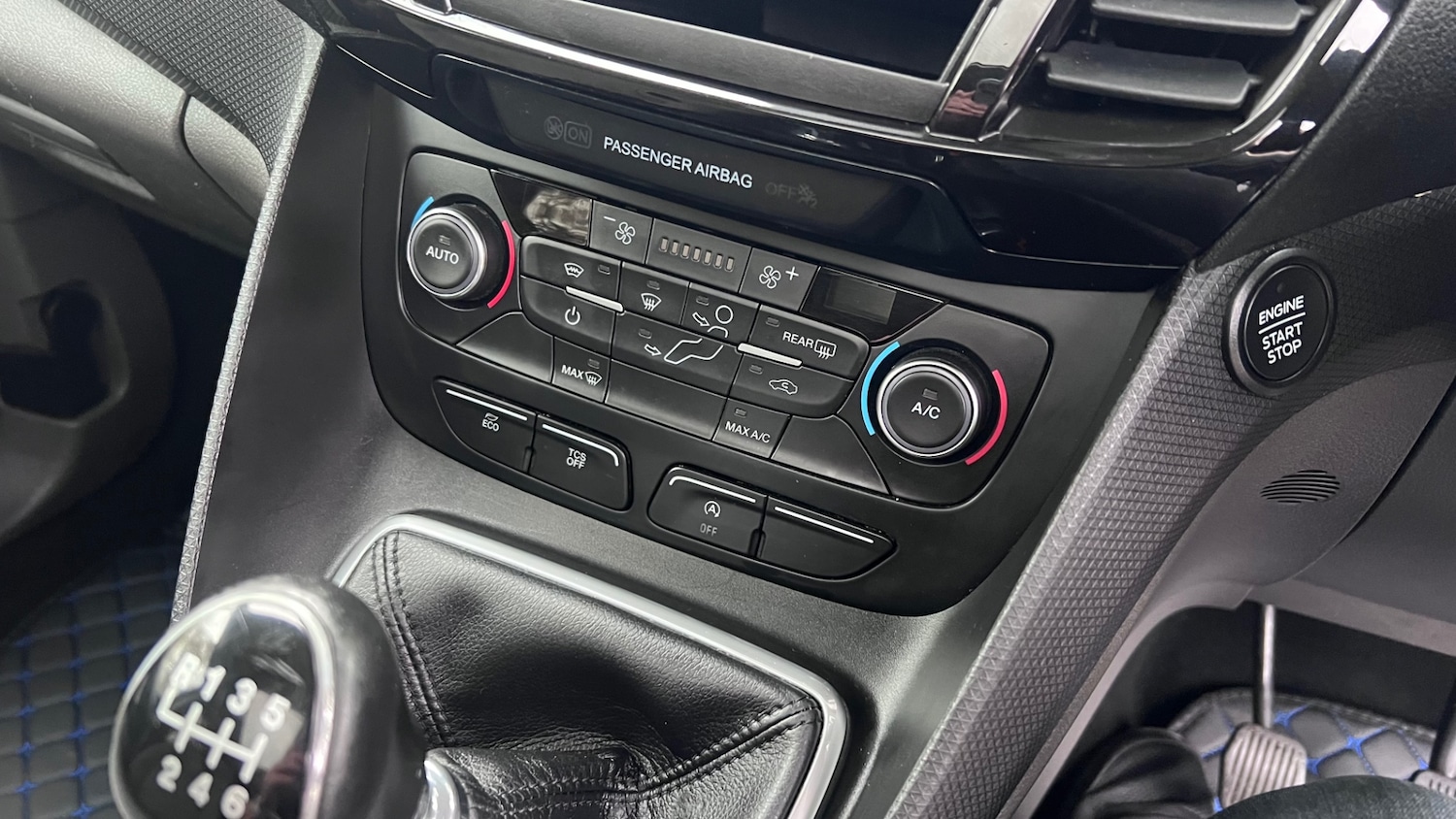 Used Ford Grand Tourneo Connect 2018 for sale - 76471400: Photo 30