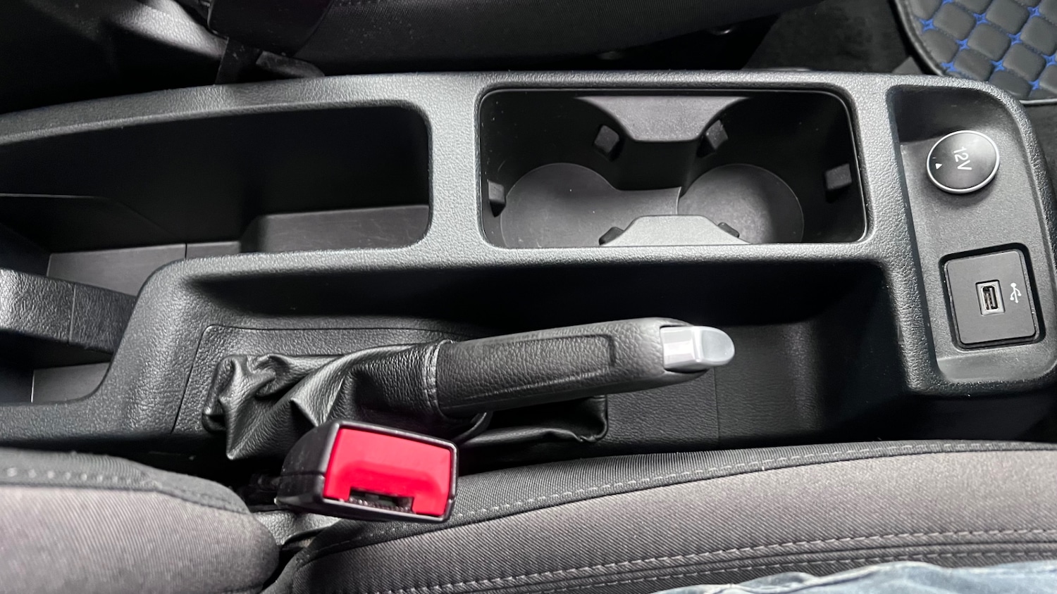 Used Ford Grand Tourneo Connect 2018 for sale - 76471400: Photo 34