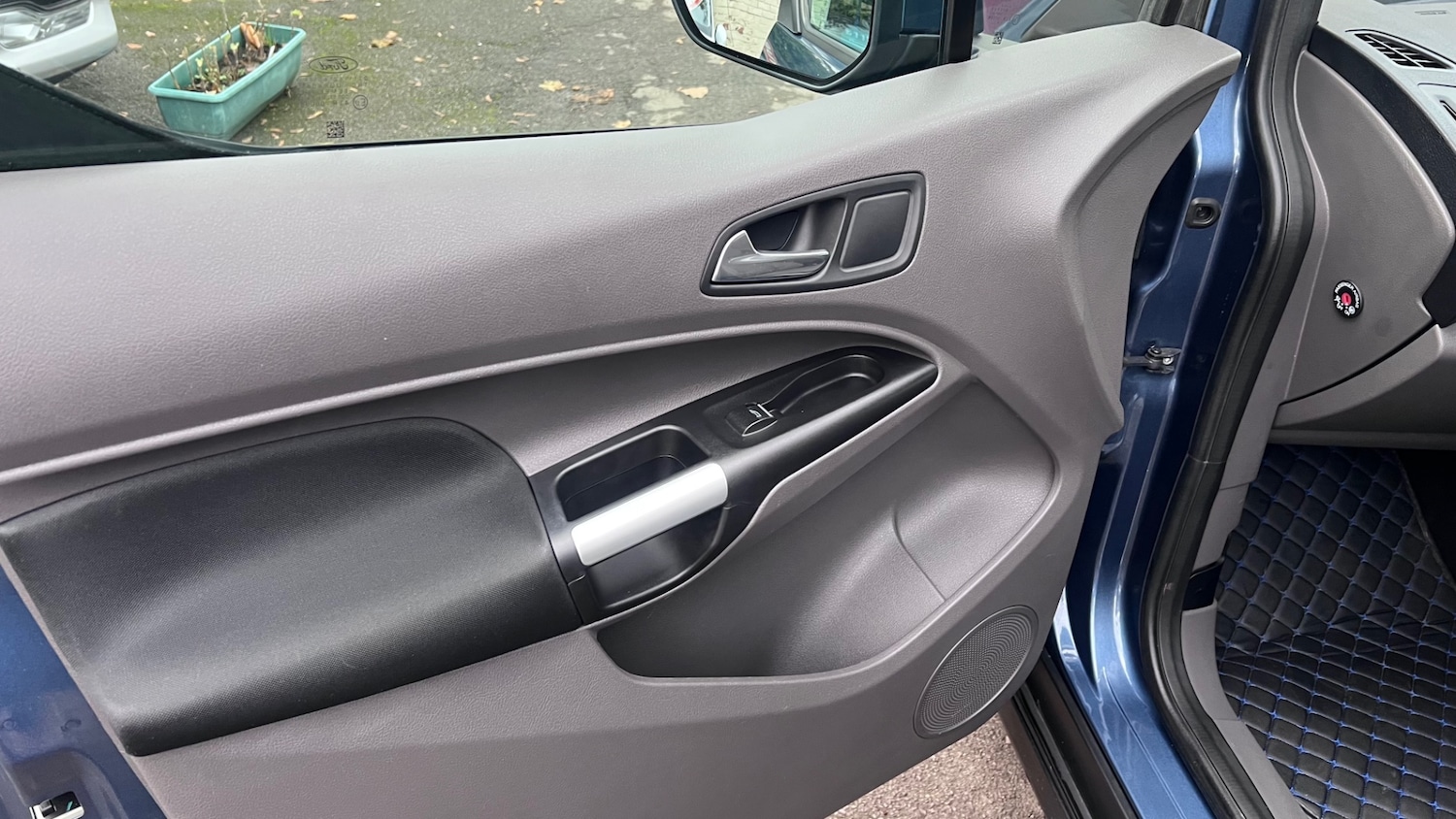 Used Ford Grand Tourneo Connect 2018 for sale - 76471400: Photo 39