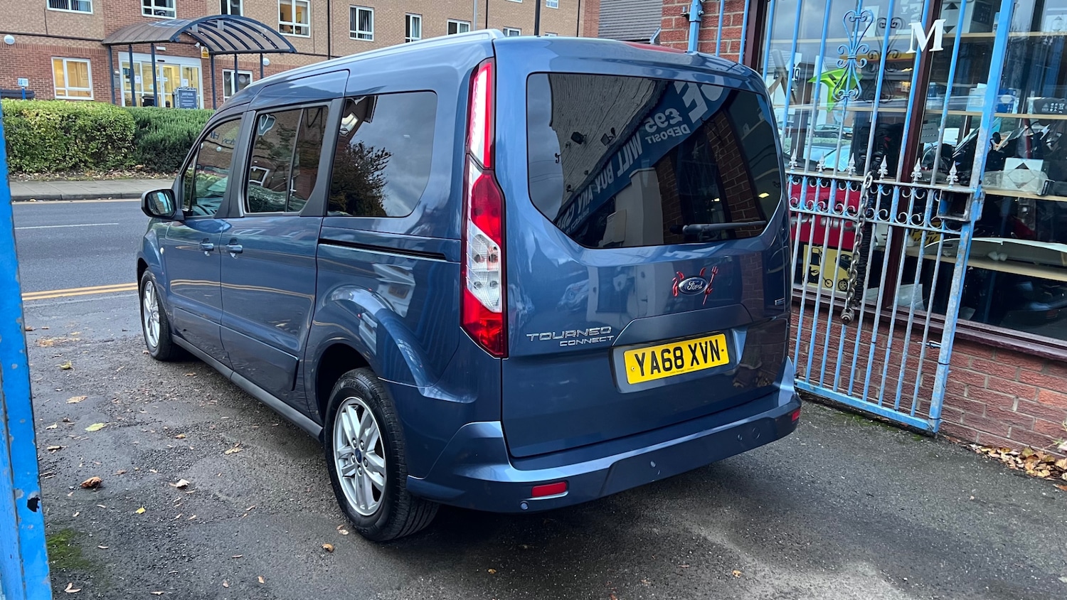 Used Ford Grand Tourneo Connect 2018 for sale - 76471400: Photo 4