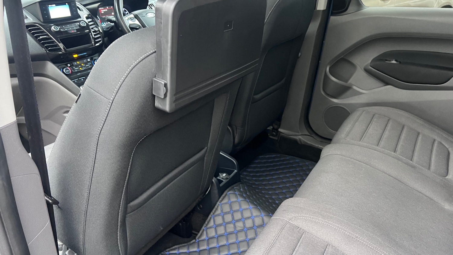 Used Ford Grand Tourneo Connect 2018 for sale - 76471400: Photo 48