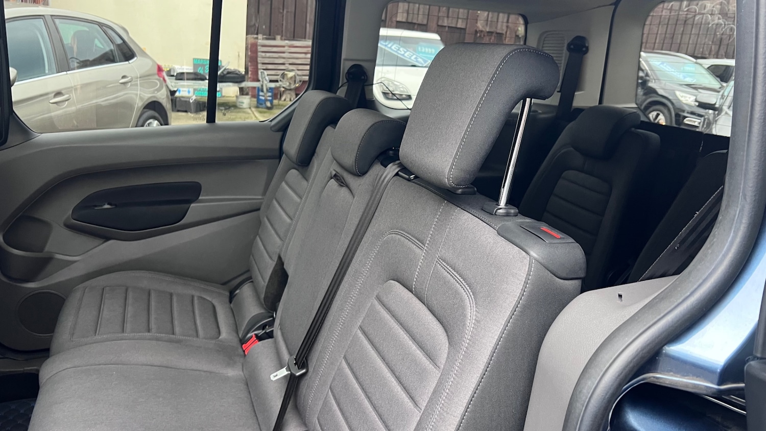 Used Ford Grand Tourneo Connect 2018 for sale - 76471400: Photo 49