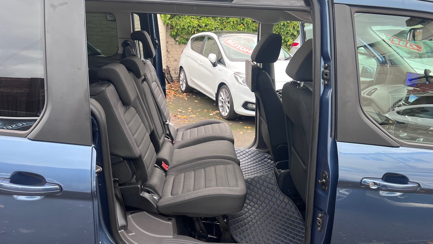 Used Ford Grand Tourneo Connect 2018 for sale - 76471400: Photo 56