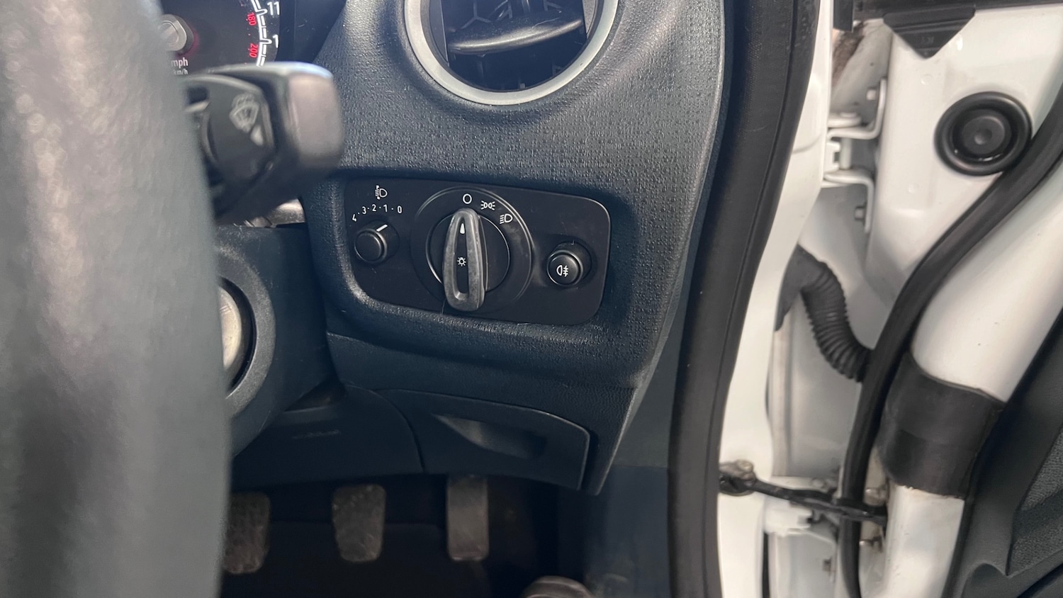 Used Ford Fiesta 2012 for sale - 77988478: Photo 47