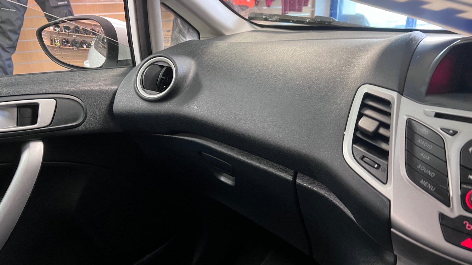 Used Ford Fiesta 2012 for sale - 77988478: Photo 48