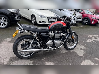 Used Triumph BONNEVILLE 2020 for sale - bike-77033134: Photo
