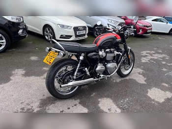 Used Triumph BONNEVILLE 2020 for sale - bike-77033134: Photo