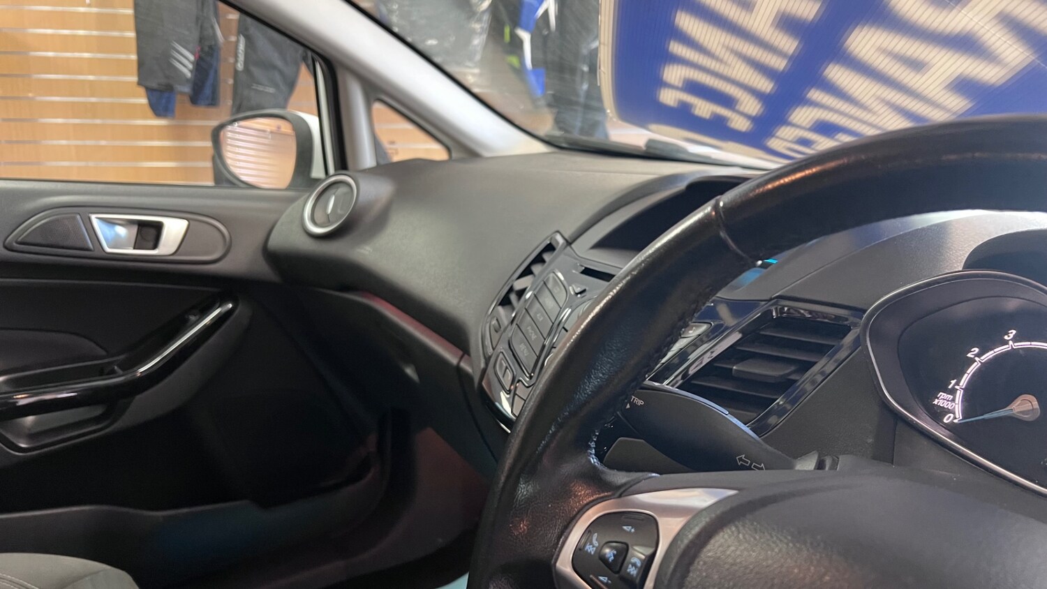 Used Ford Fiesta 2013 for sale - 78162976: Photo 23