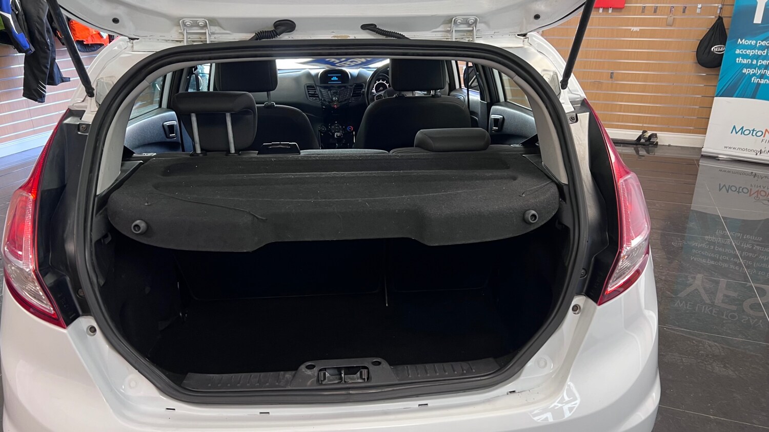 Used Ford Fiesta 2013 for sale - 78162976: Photo 24