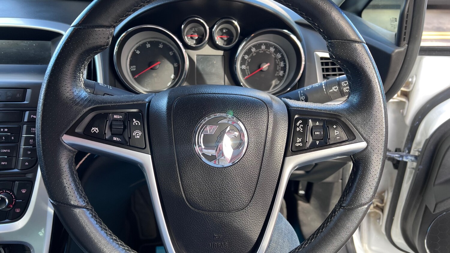 Used Vauxhall Astra GTC 2013 for sale - 76347367: Photo 10
