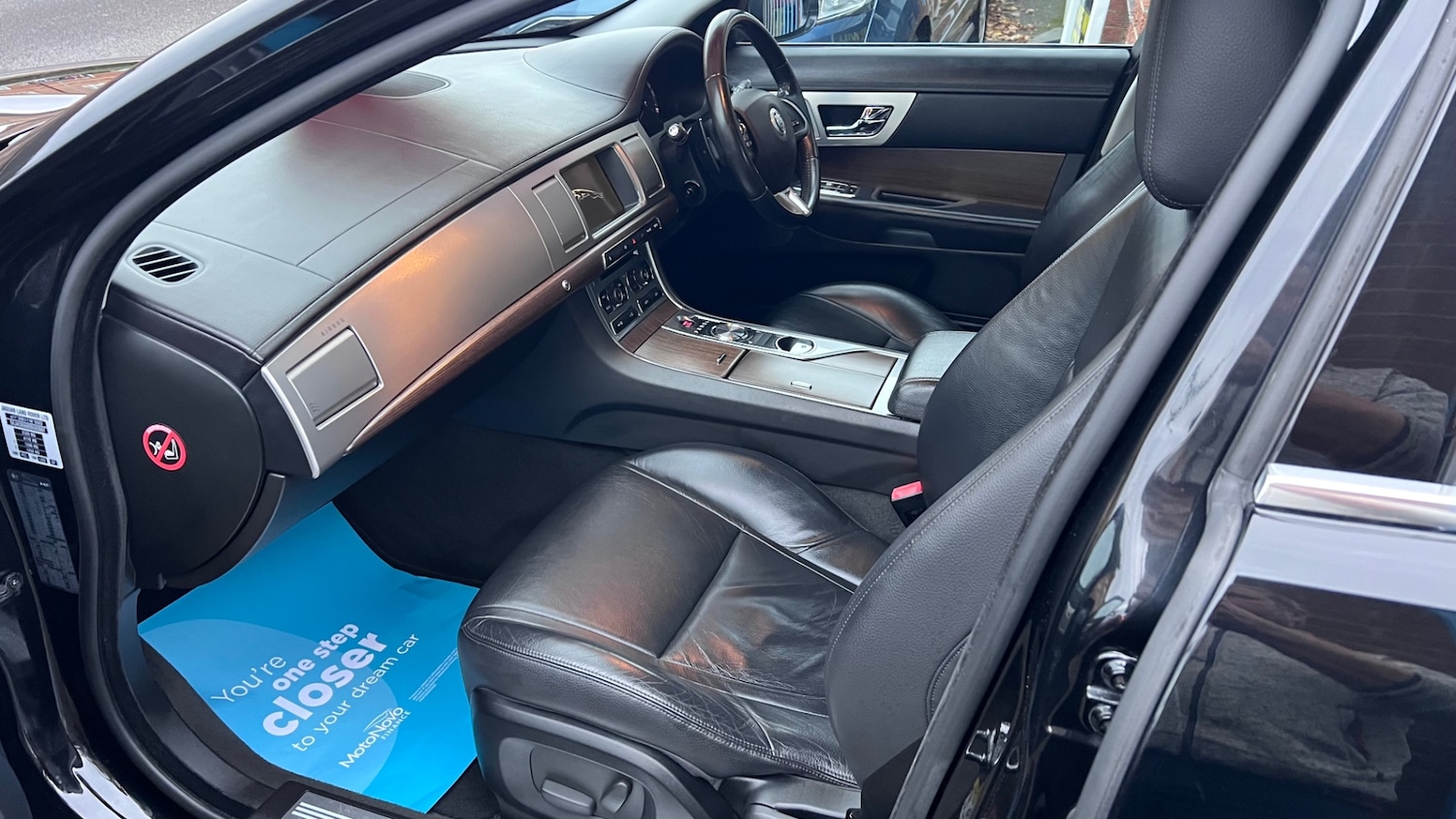 Used Jaguar XF 2013 for sale - 76547454: Photo 10