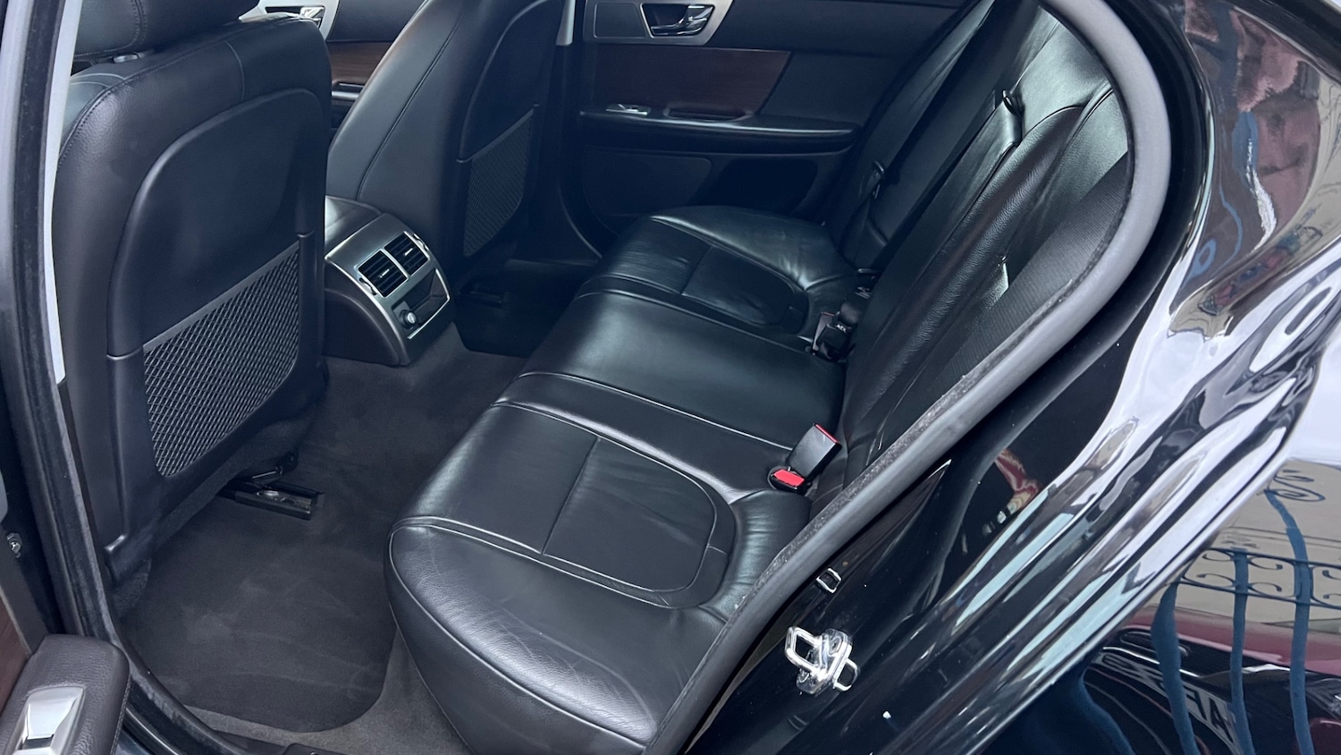 Used Jaguar XF 2013 for sale - 76547454: Photo 9