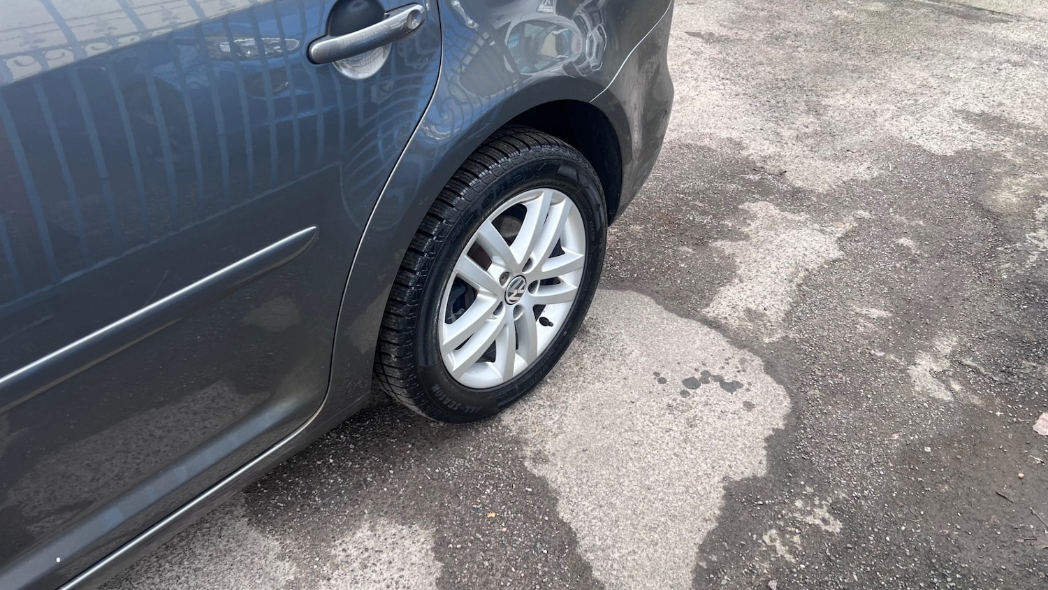 Used Volkswagen Touran 2014 for sale - 77678919: Photo 19