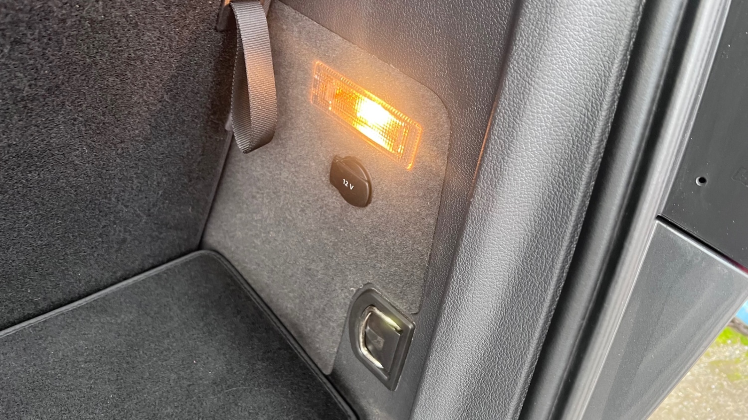 Used Volkswagen Touran 2014 for sale - 77678919: Photo 38