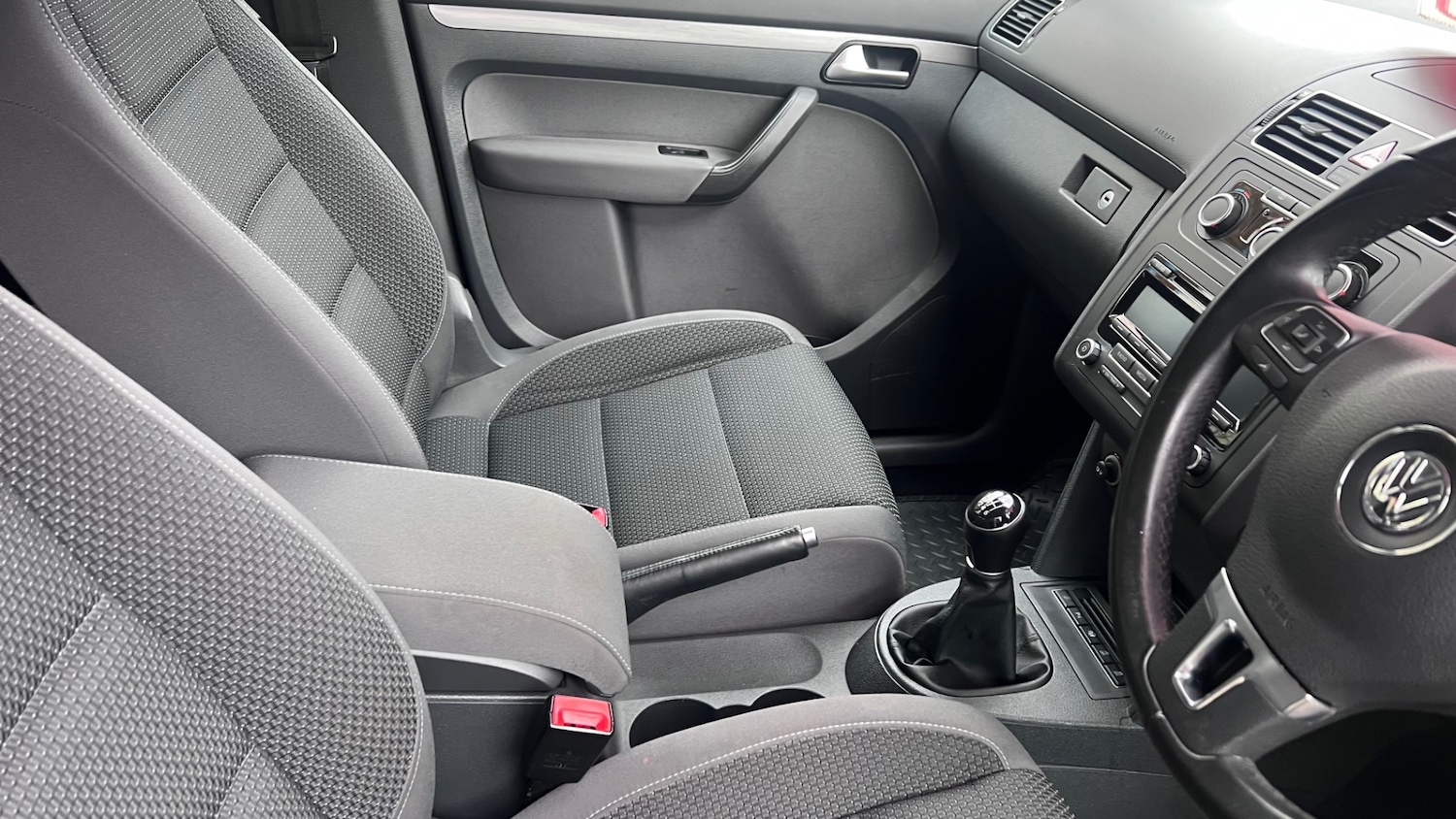 Used Volkswagen Touran 2014 for sale - 77678919: Photo 56