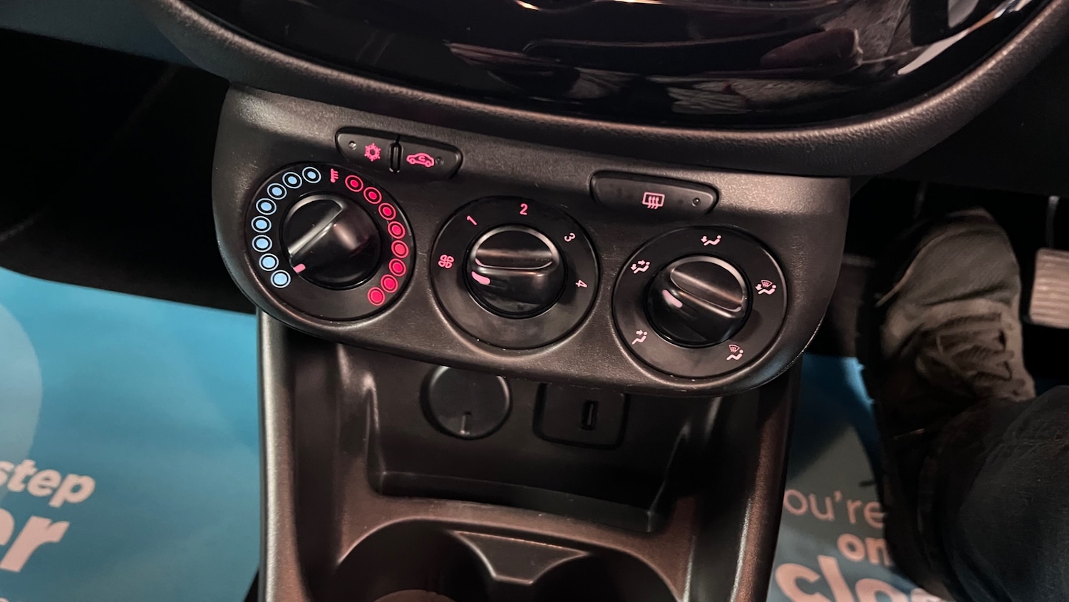 Used Vauxhall Corsa 2018 for sale - 77969532: Photo 38