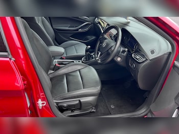 Used Vauxhall Astra 2020 for sale - 75639709: Photo