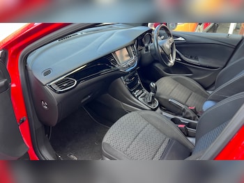 Used Vauxhall Astra 2017 for sale - 75872826: Photo