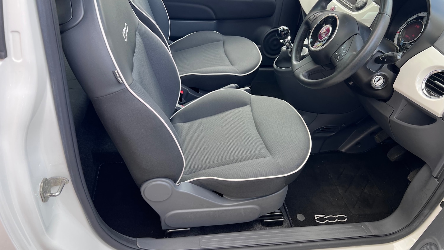 Used Fiat 500 2015 for sale - 75981848: Photo 5