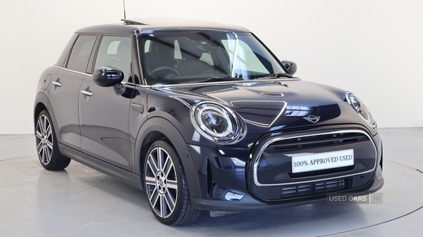 Used MINI Hatch 2023 for sale - 76441615: Photo 1