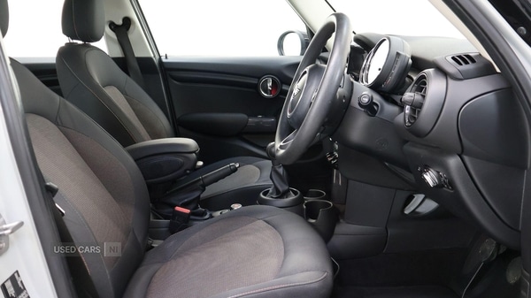 Used MINI Hatch 2019 for sale - 77697136: Photo 28