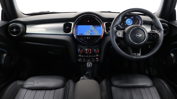 Used MINI Hatch 2022 for sale - 76539243: Photo 4