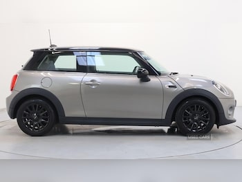 Used MINI Hatch 2019 for sale - 76095421: Photo
