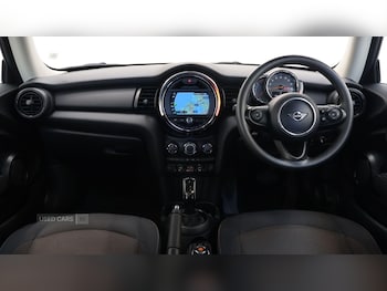 Used MINI Hatch 2019 for sale - 76095421: Photo