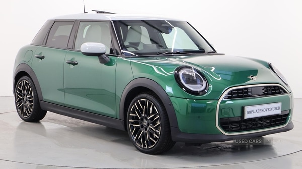 Used MINI Cooper 2025 for sale - 76729280: Photo 1
