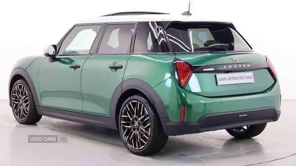 Used MINI Cooper 2025 for sale - 76729280: Photo 2