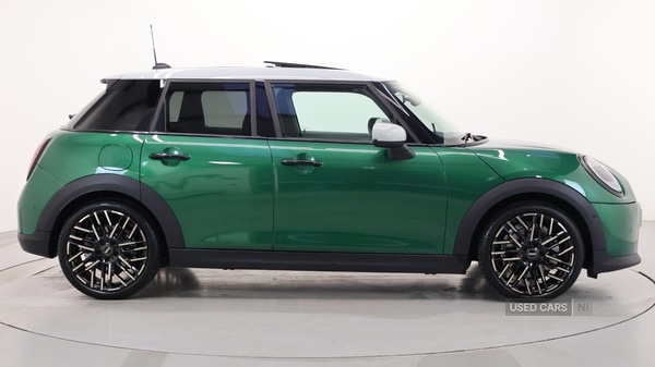 Used MINI Cooper 2025 for sale - 76729280: Photo 3