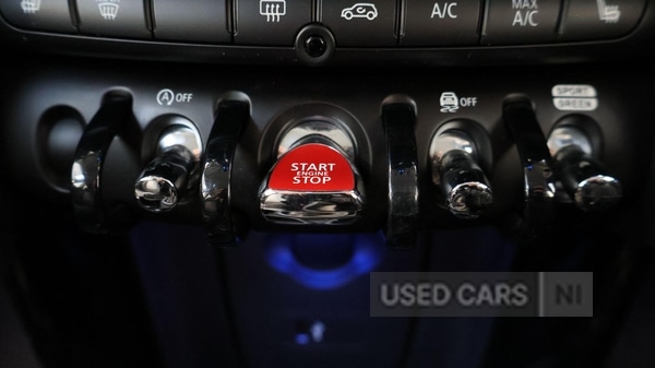 Used MINI Hatch 2018 for sale - 77613416: Photo 44