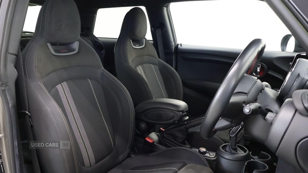 Used MINI Hatch 2020 for sale - 77231051: Photo 11