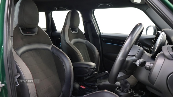 Used MINI Hatch 2021 for sale - 76433562: Photo 11