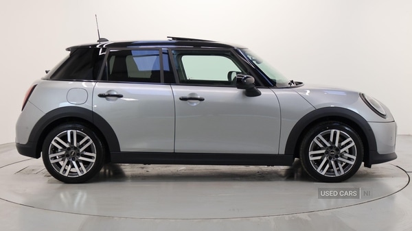 Used MINI Cooper 2025 for sale - 76840123: Photo 3