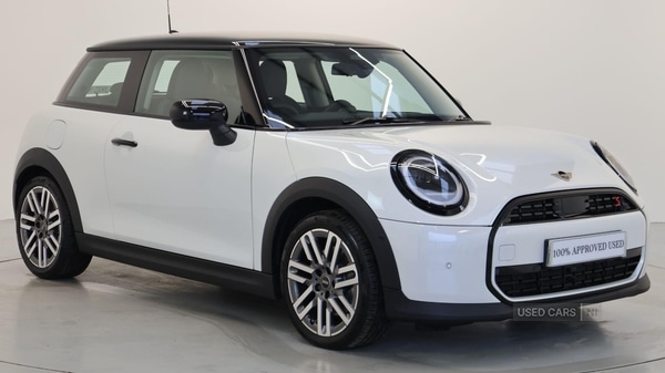 Used MINI Cooper 2025 for sale - 76690202: Photo 1