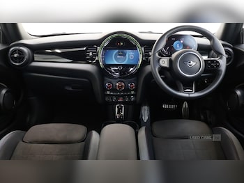 Used MINI Hatch 2023 for sale - 78363506: Photo